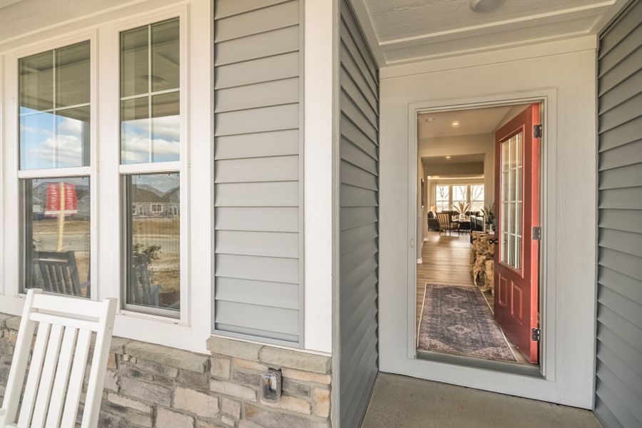 Representative exterior details of a home built from the DaVinci by Fischer Homes in Sage Woods, Dallas (Image 3).