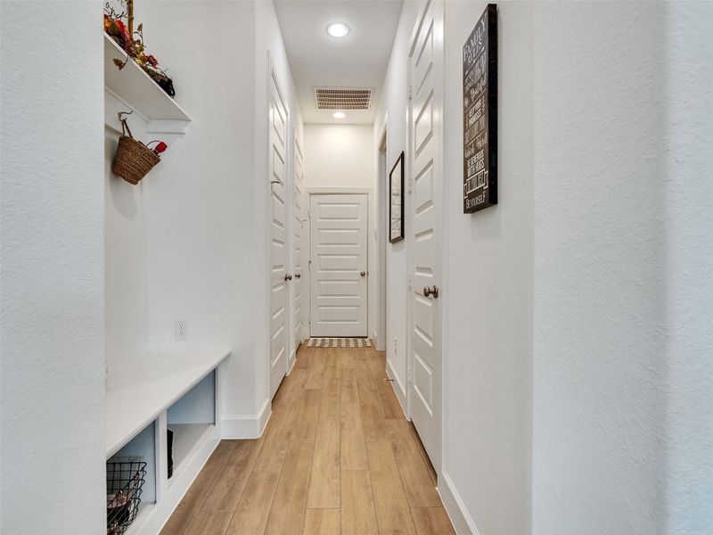 Spacious, unfurnished interior of a new home in , Fulshear (Image 18). Spacious, unfurnished interior of a new home in , Fulshear (Image 18).