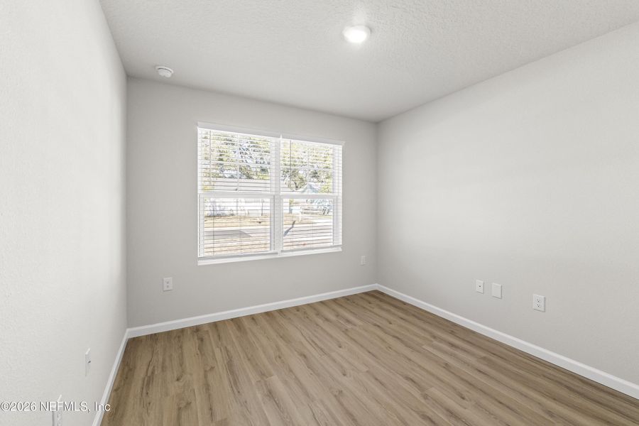 Spacious, unfurnished interior of a new home in , Jacksonville (Image 28).