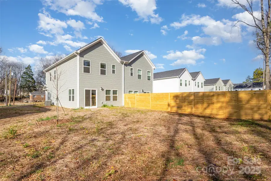 Exterior details and patio area of a home in , Charlotte (Image 4).