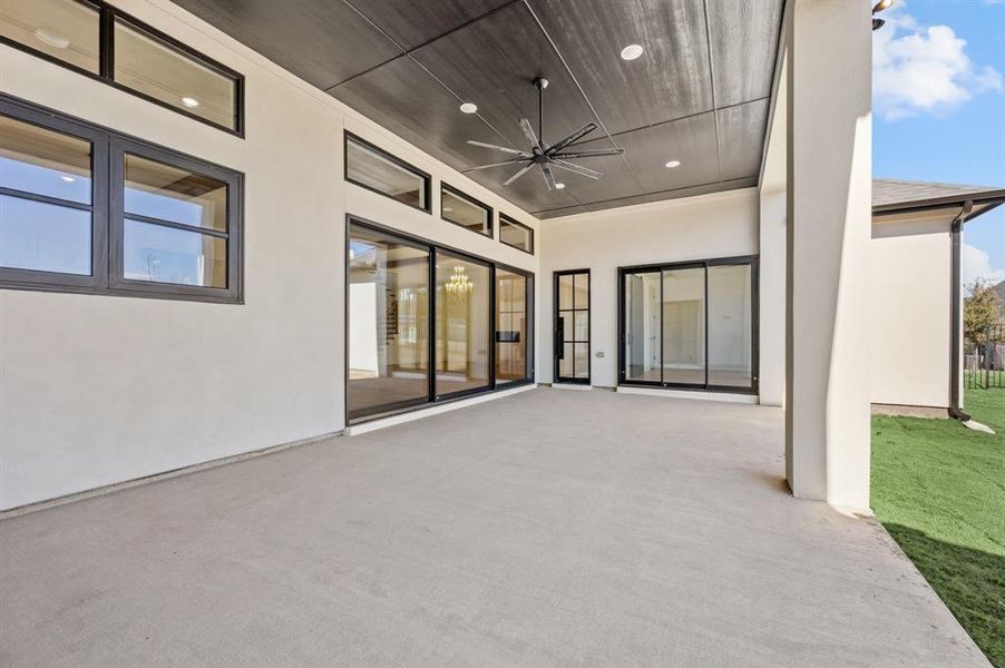 Exterior details and patio area of a home in Montclair, Prosper (Image 27).