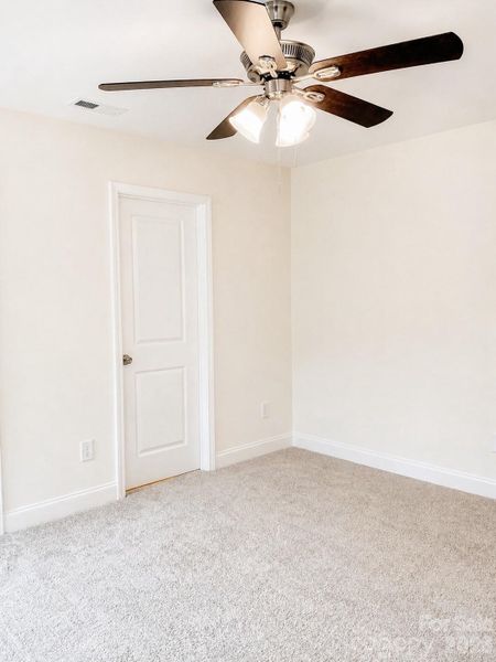 Spacious, unfurnished interior of a new home in , Salisbury (Image 14).