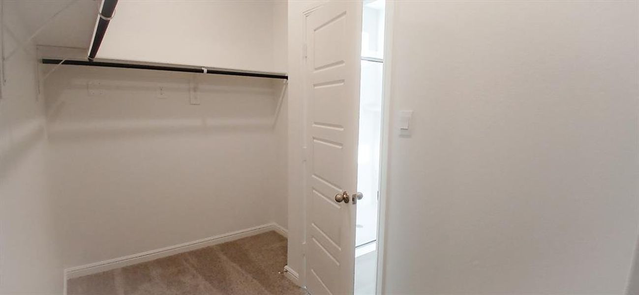 Image 15 of a home in The Canyons.