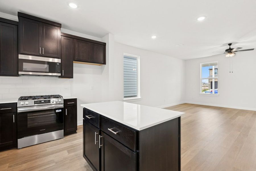 Furnished interior view inside a new home in Mayfair, New Braunfels (Image 9).