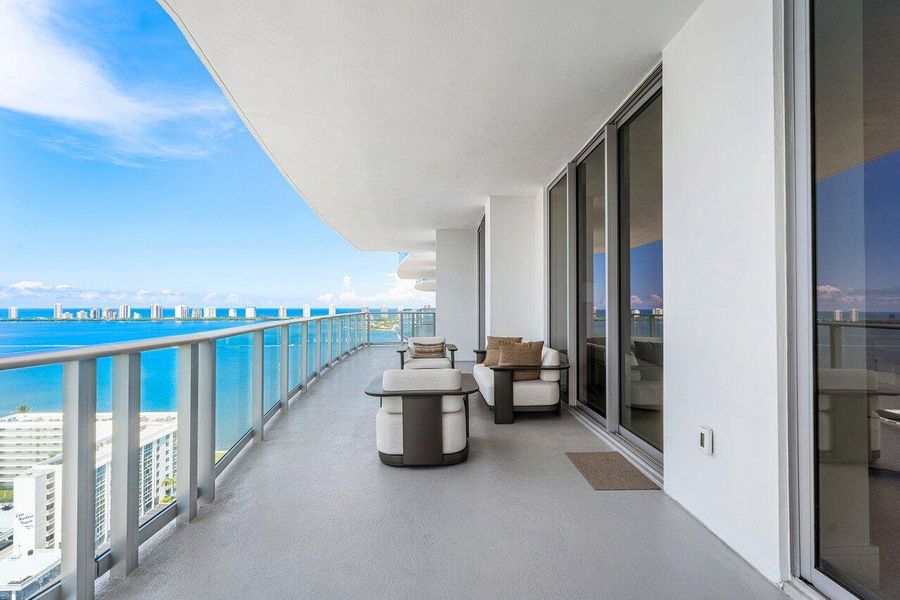 037-220LakeShoreDrive-2109-LakePark-FL-3
