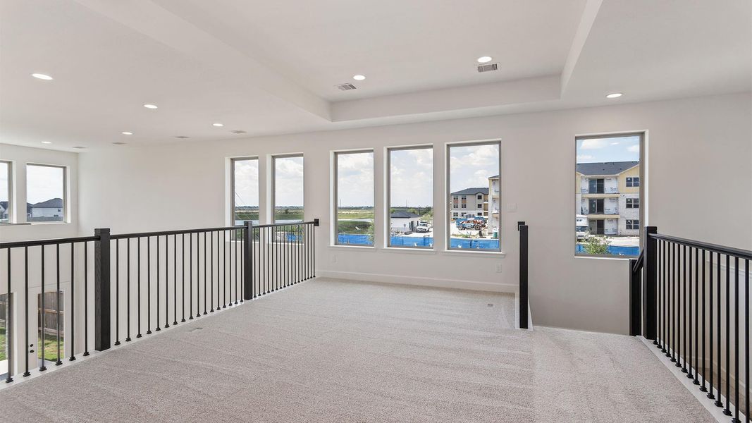 Spacious, unfurnished interior of a new home in Candela, Richmond (Image 11).