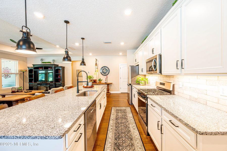 Furnished interior view inside a new home in , Ponte Vedra (Image 3).