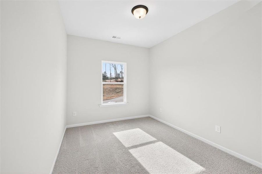 Spacious, unfurnished interior of a new home in Allen Manor, Hoschton (Image 17).