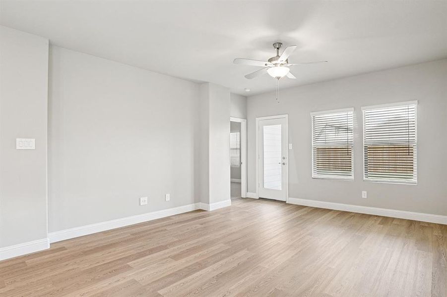 Photo is not of the actual home, but is an inspirational photo of builder’s model home and may depict options, furnishings, and/or decorator features that are not included. Photo is not of the actual home, but is an inspirational photo of builder’s model home and may depict options, furnishings, and/or decorator features that are not included.