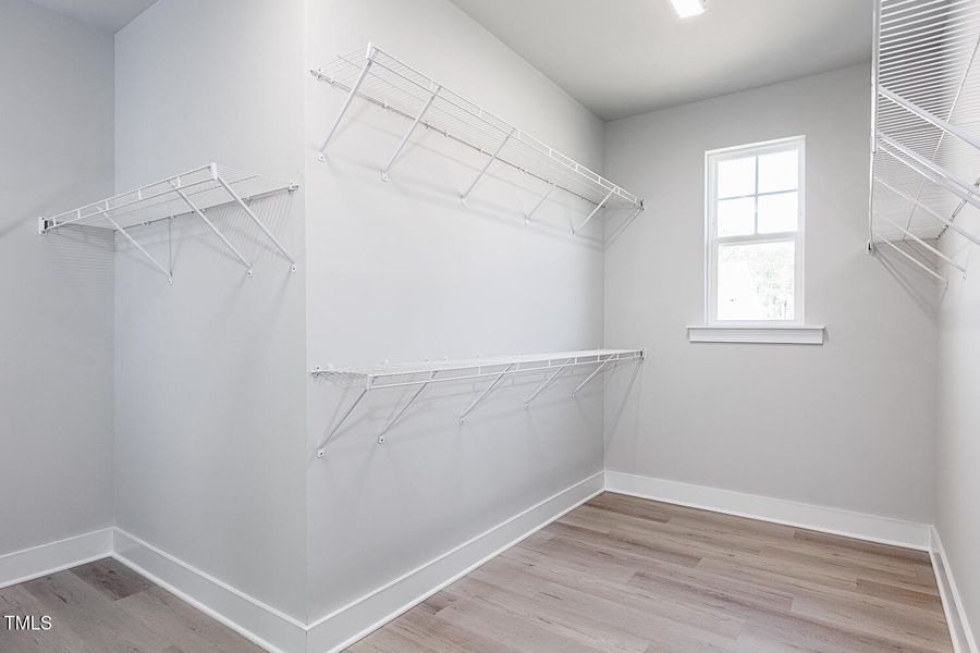 Lot 63_Eldorado_QMI_owners closet (3)