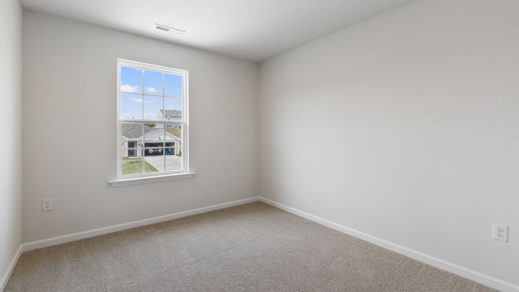 Spacious, unfurnished interior of a new home in Willow Mill, Thomasville (Image 20).