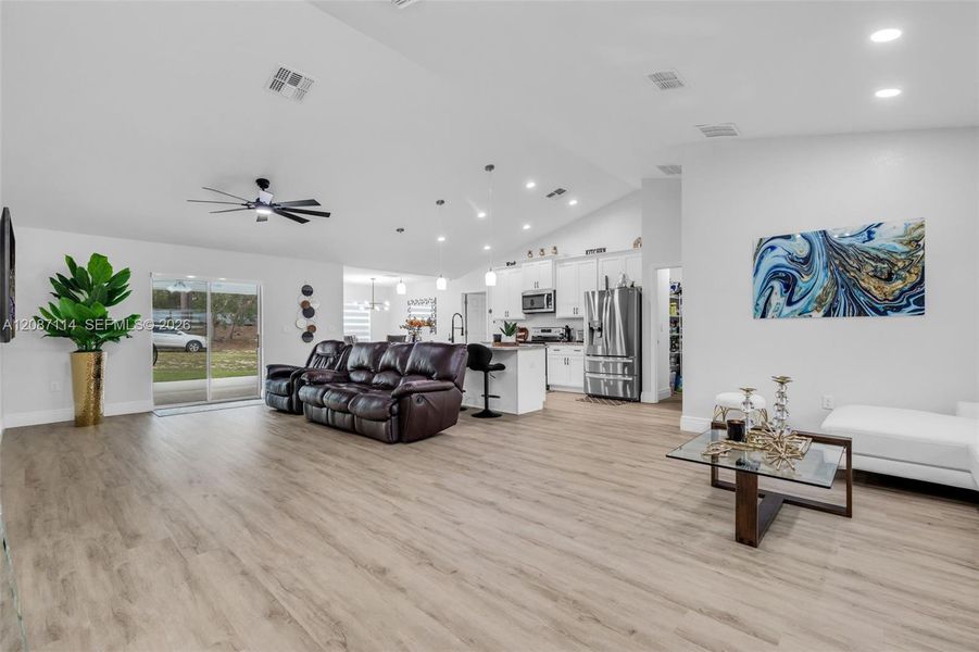 Furnished interior view inside a new home in , Ocala (Image 6).