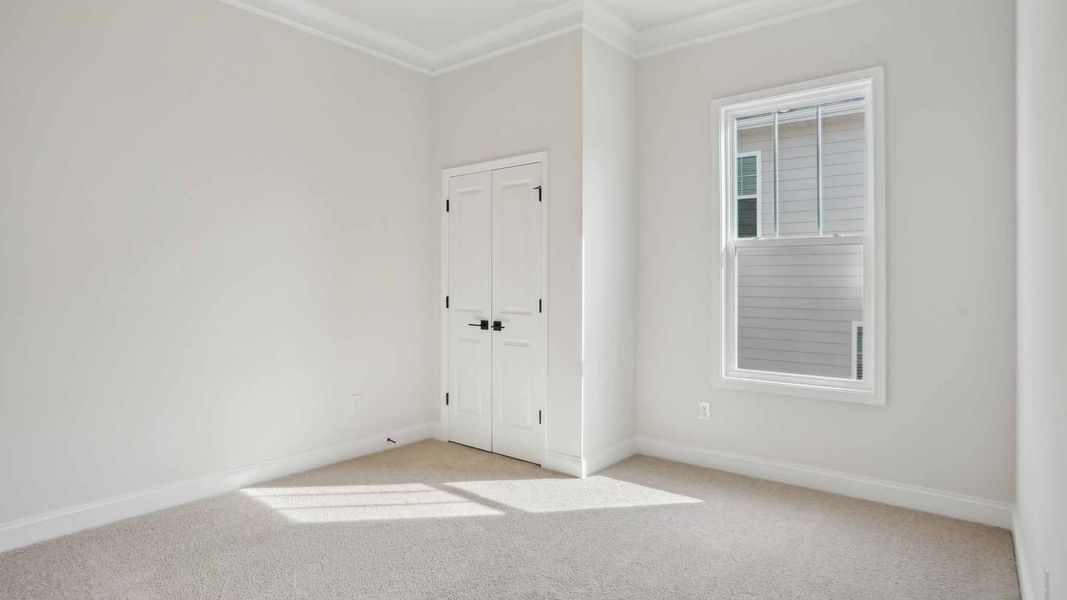 Spacious, unfurnished interior of a new home in Laurelbrook, Sherrills Ford (Image 17).