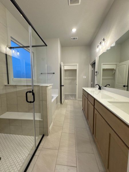 Furnished interior view inside a new home in Terra Escalante, Blue Ridge (Image 10). Furnished interior view inside a new home in Terra Escalante, Blue Ridge (Image 10).