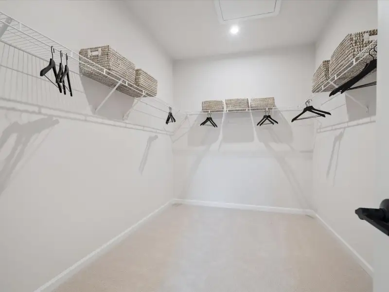 Spacious, unfurnished interior of a new home in Millstone, Cramerton (Image 19).