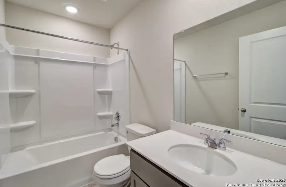 Image 28 of a home in Prairie Green. Image 28 of a home in Prairie Green.