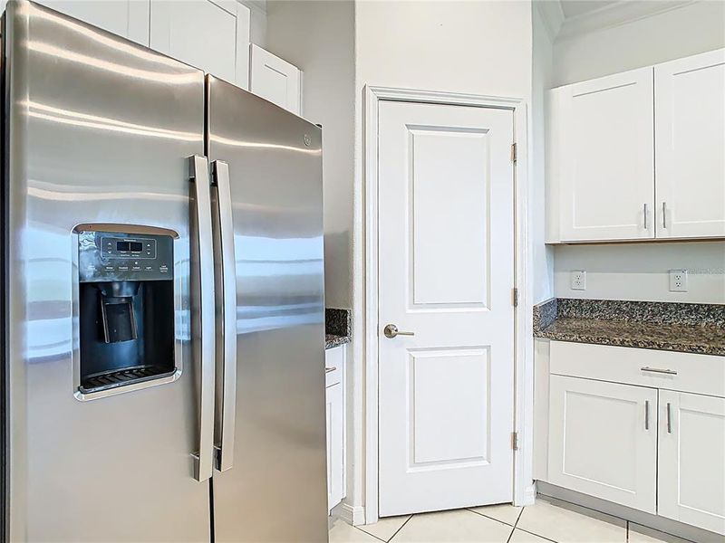 Furnished interior view inside a new home in , Wesley Chapel (Image 5).
