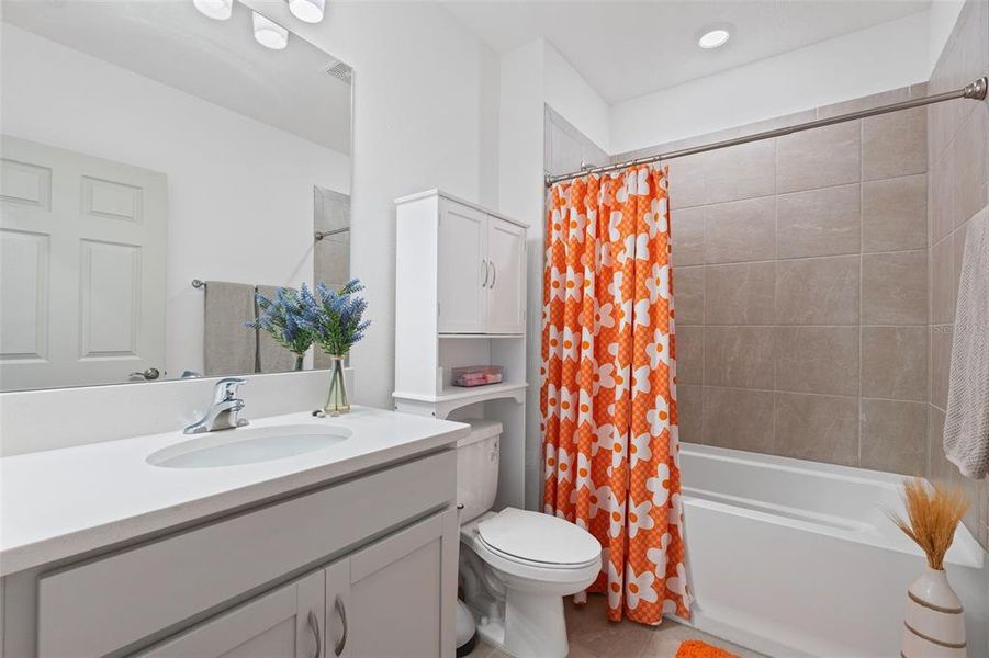 Furnished interior view inside a new home in Summerwoods, Parrish (Image 26). Furnished interior view inside a new home in Summerwoods, Parrish (Image 26).