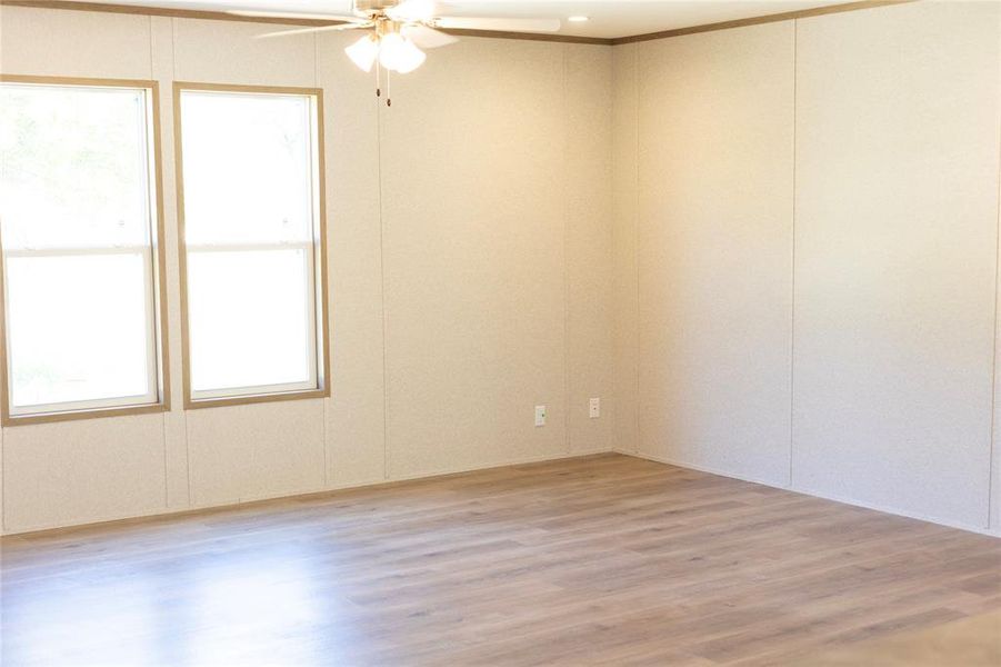 Spacious, unfurnished interior of a new home in , Hawley (Image 11).