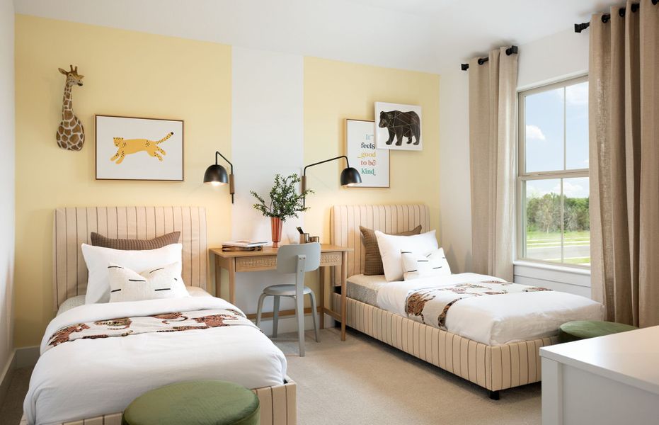 Representative furnished interior of a home built from the Hamilton by Pulte Homes in Sunfield, Mustang Ridge (Image 17).