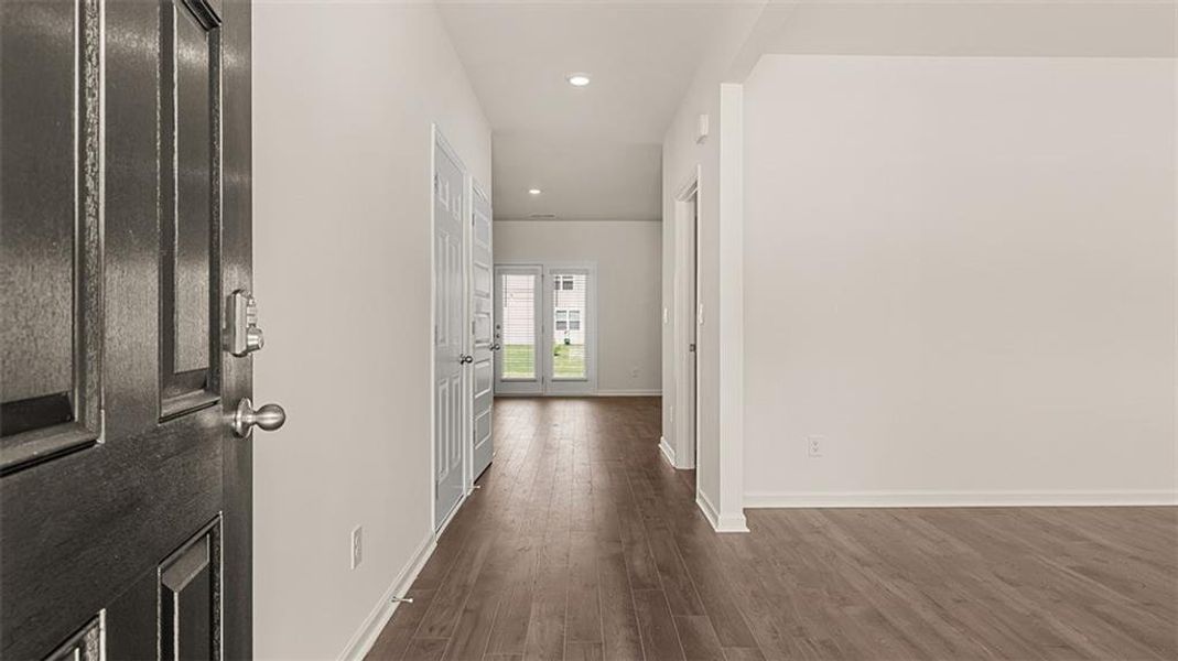 Spacious, unfurnished interior of a new home in Jackson Landing, Jefferson (Image 10).