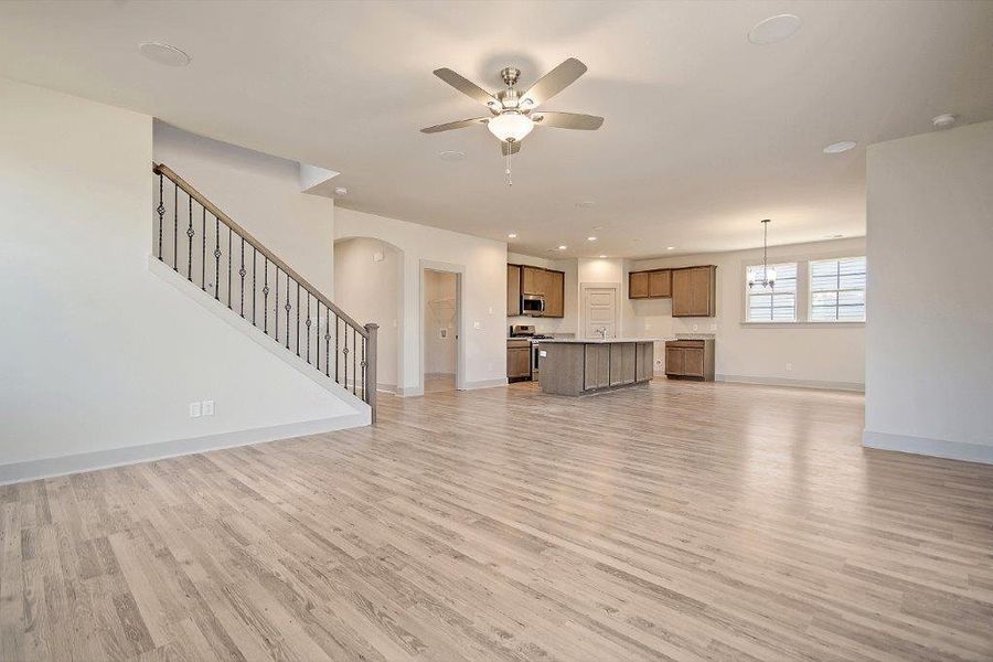 Spacious, unfurnished interior of a new home in Creek Pointe, Moncks Corner (Image 30).