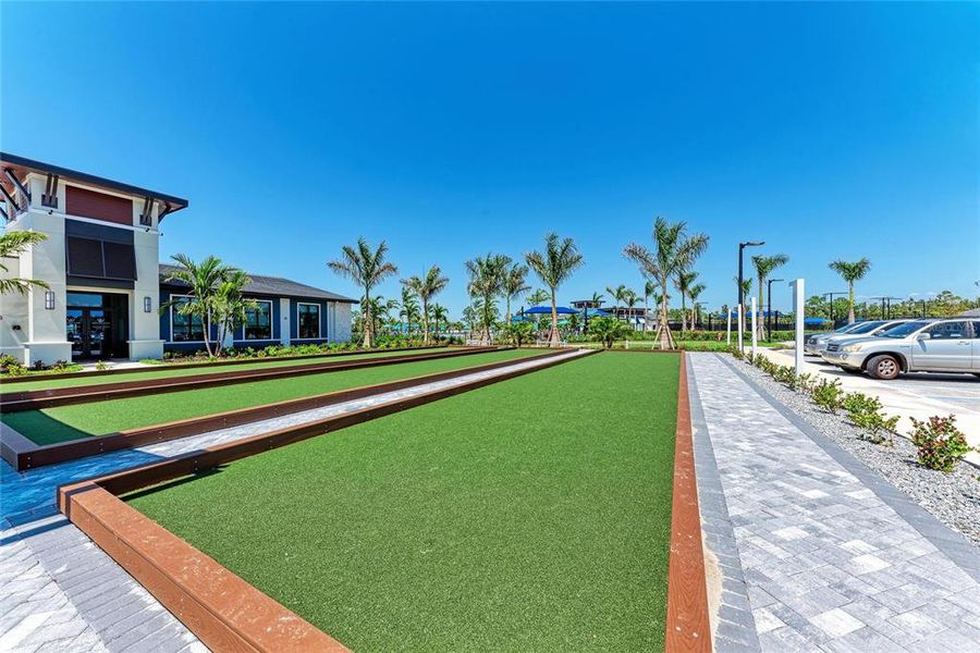 Community amenities in Wellen Park Golf & Country Club: Executive Homes, Venice (Image 34).