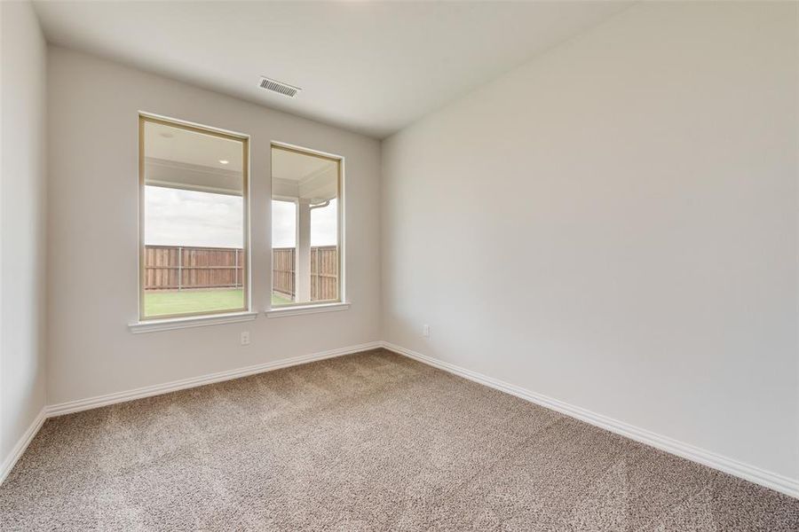 Spacious, unfurnished interior of a new home in Spiritas Ranch, Little Elm (Image 29).