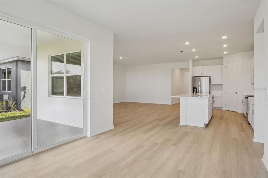 Spacious, unfurnished interior of a new home in Coasterra - Reserve Series, Palmetto (Image 27). Spacious, unfurnished interior of a new home in Coasterra - Reserve Series, Palmetto (Image 27).