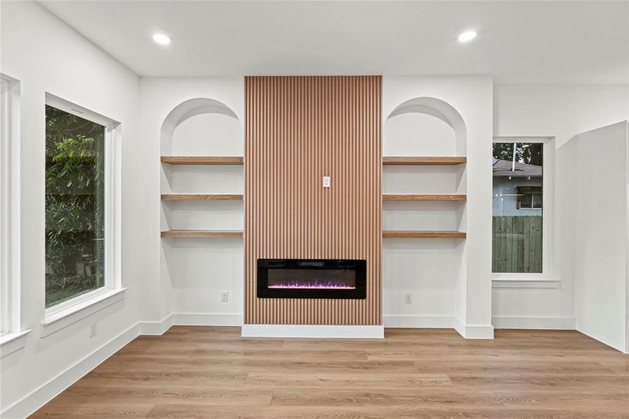 Spacious, unfurnished interior of a new home in , Dallas (Image 29).