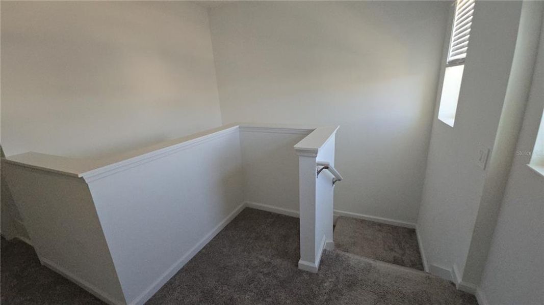 Spacious, unfurnished interior of a new home in Rhett's Ridge, Apopka (Image 32).