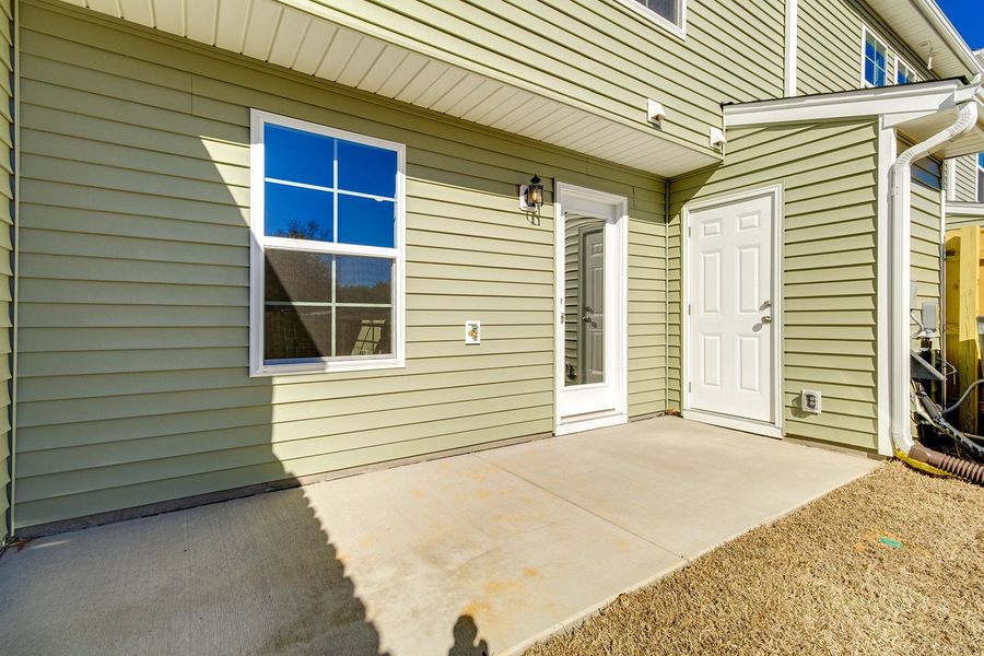 Exterior details and patio area of a home in Astoria, Columbia (Image 3).