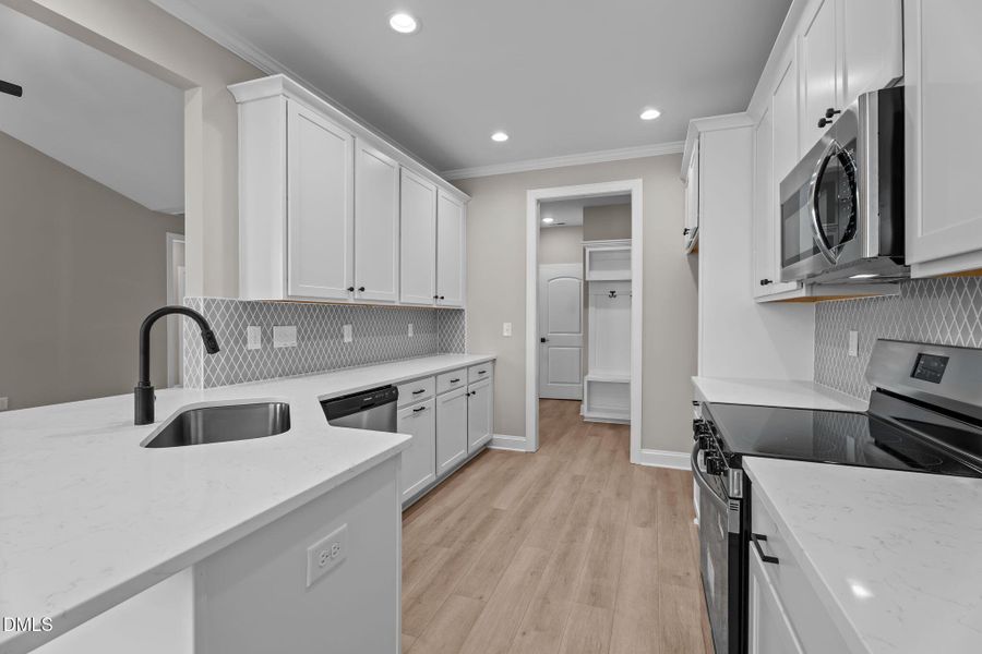 22-web-or-mls-DSC09792 22-web-or-mls-DSC09792