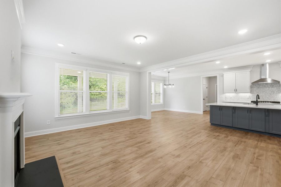 Spacious, unfurnished interior of a new home in Robinson Oaks, Gastonia (Image 23).