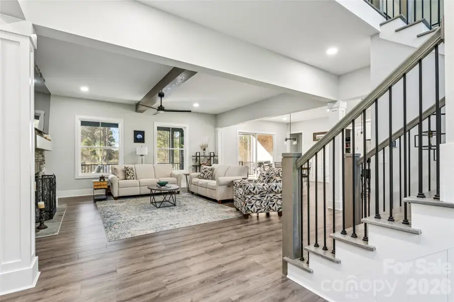 Custom Millwork/Stairs Custom Millwork/Stairs