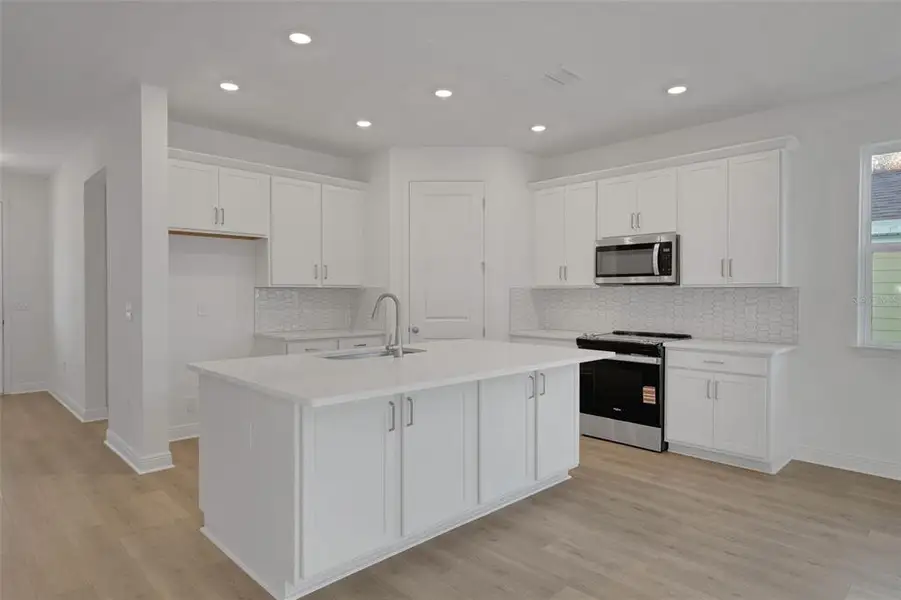 Furnished interior view inside a new home in Green Key Village, Lady Lake (Image 8). Furnished interior view inside a new home in Green Key Village, Lady Lake (Image 8).