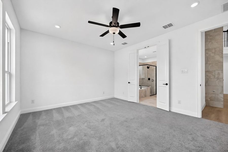 Spacious, unfurnished interior of a new home in Highland Lakes, McKinney (Image 15). Spacious, unfurnished interior of a new home in Highland Lakes, McKinney (Image 15).