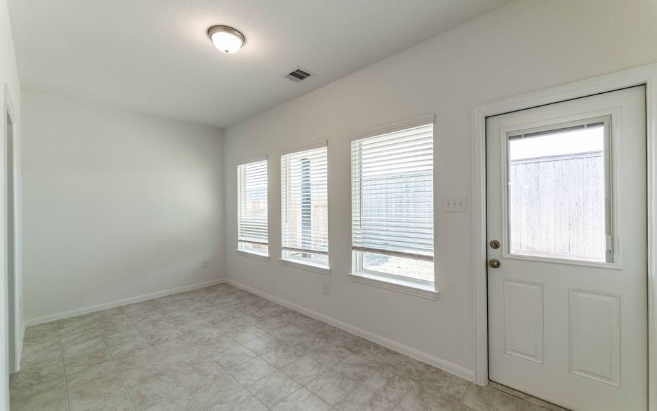 Spacious, unfurnished interior of a new home in The Reserve at Huntsville, Huntsville (Image 22).