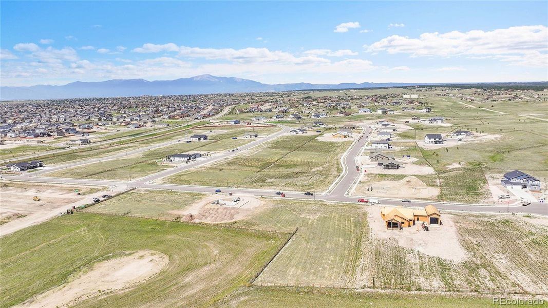 Image 15 of a home in .