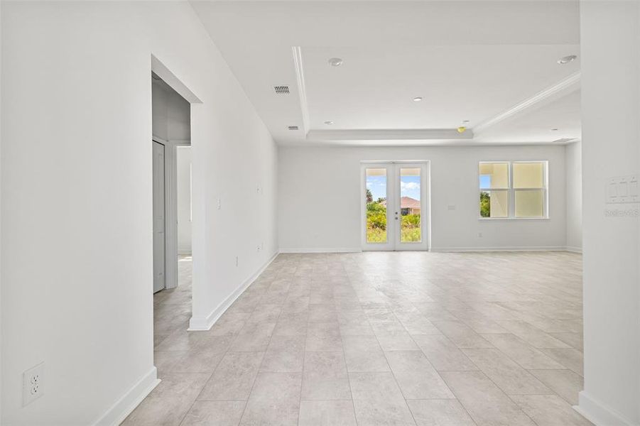 Spacious, unfurnished interior of a new home in , Port Charlotte (Image 36).