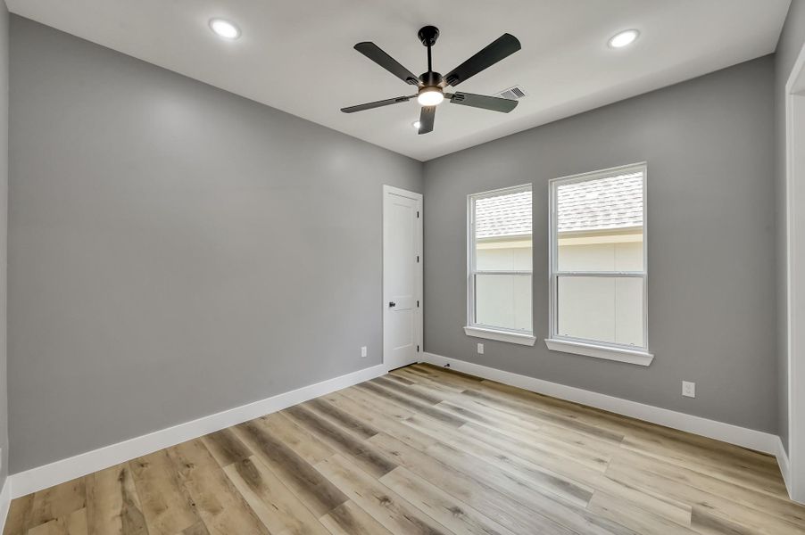 Spacious, unfurnished interior of a new home in , Montgomery (Image 32).