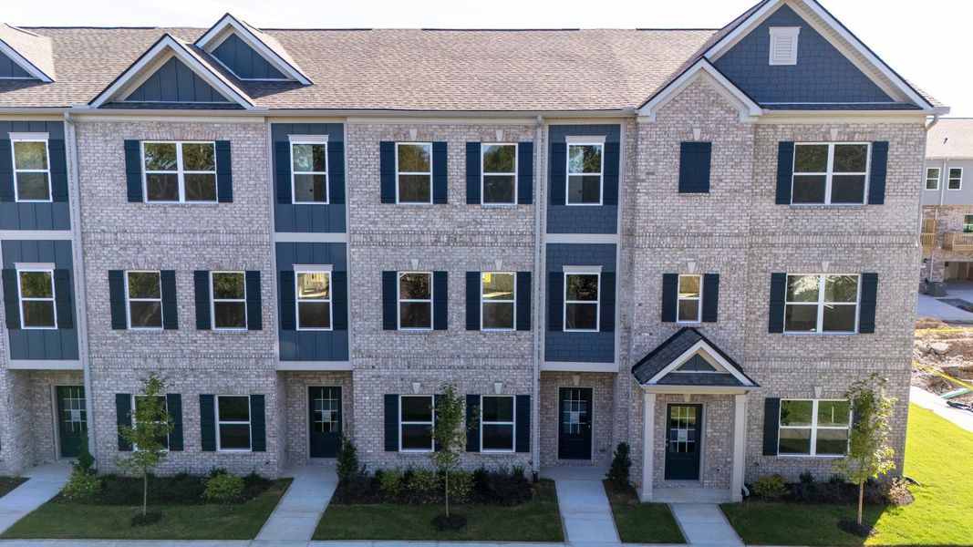 Image 33 of a home in Sweetbriar Place.