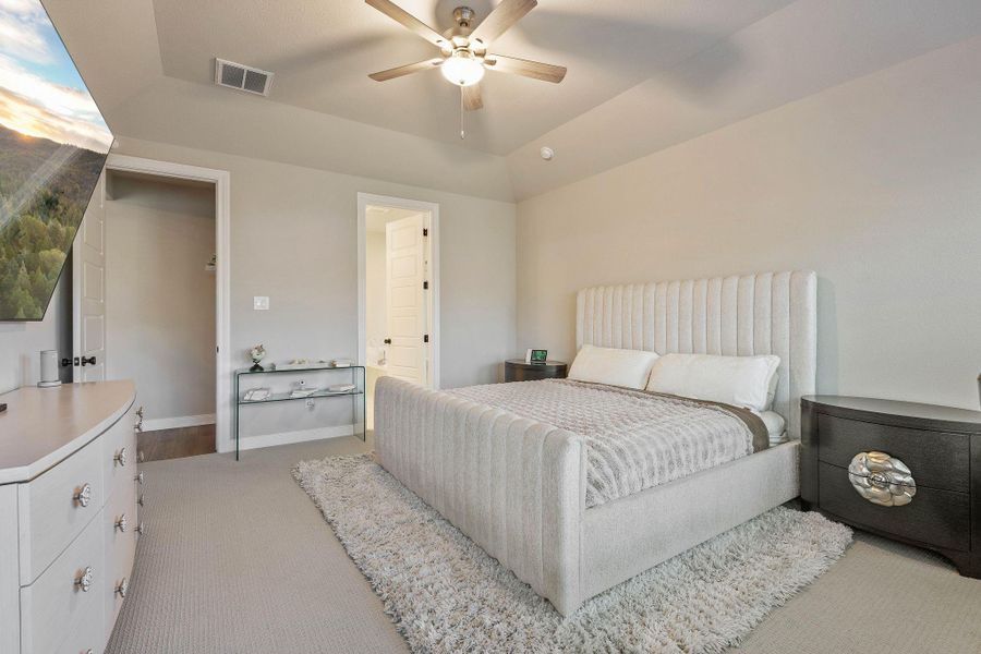 Furnished interior view inside a new home in Pine Lake Cove - Classic Series, Montgomery (Image 25). Furnished interior view inside a new home in Pine Lake Cove - Classic Series, Montgomery (Image 25).