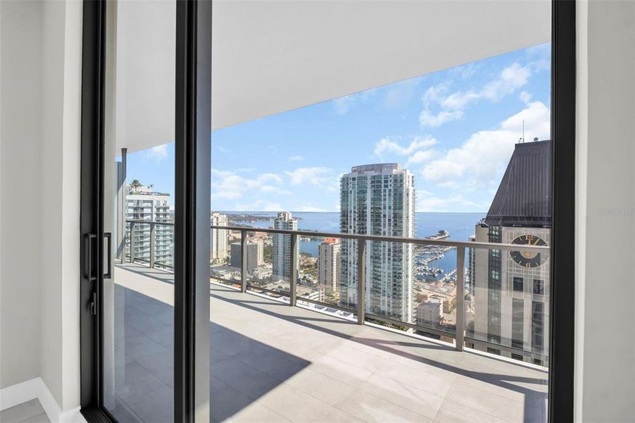 Condo located in St. Petersburg, FL showcasing its design and architecture (Image 39). Condo located in St. Petersburg, FL showcasing its design and architecture (Image 39).