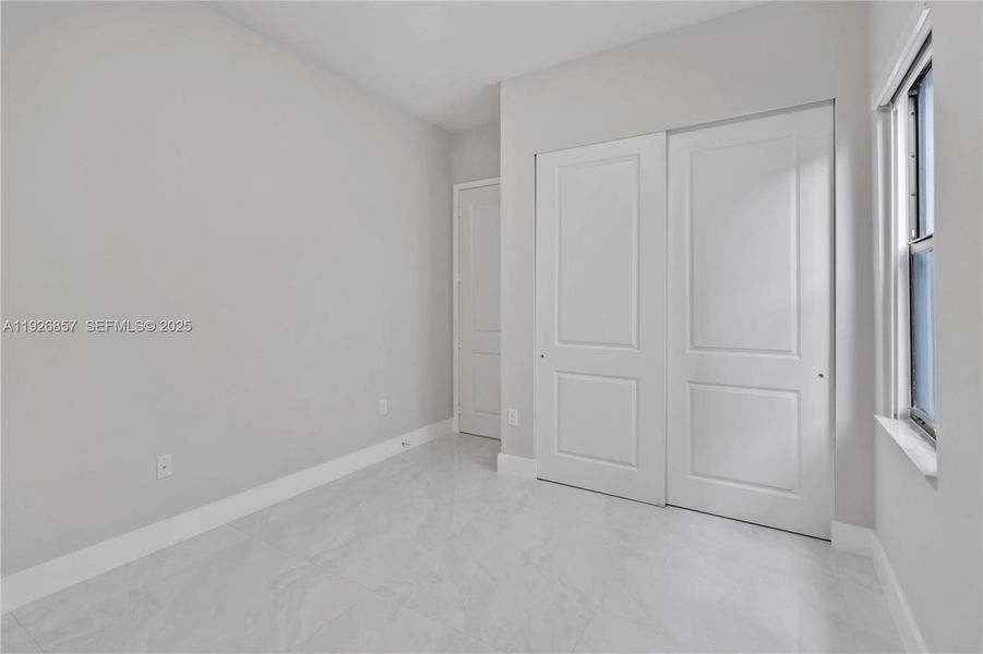 Spacious, unfurnished interior of a new home in , Miramar (Image 21).
