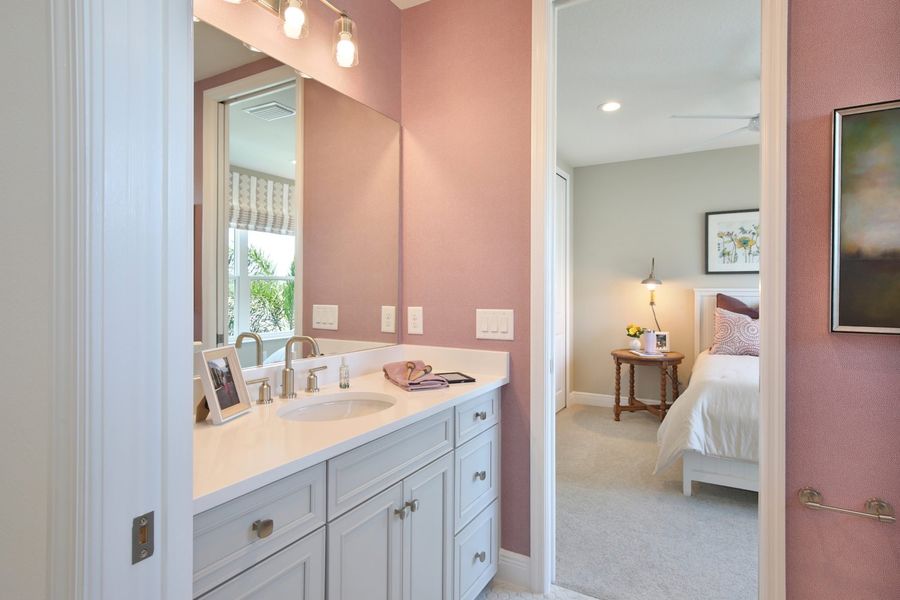 Representative furnished interior of a home built from the Lighthouse by Neal Communities in Boca Royale Golf & Country Club at Wellen Park, Englewood (Image 30).