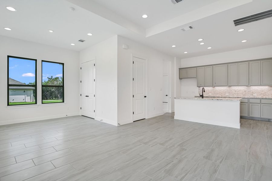 Representative unfurnished interior of a home built from the Casita by Giddens Homes in Whispering Wind, Bertram (Image 58).