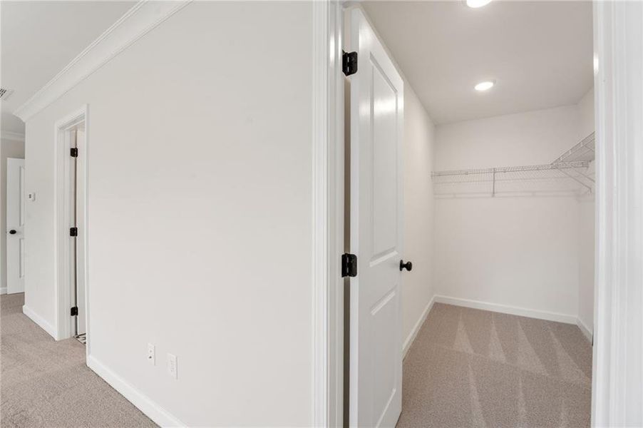 Spacious, unfurnished interior of a new home in Wildwood Place, Powder Springs (Image 18).