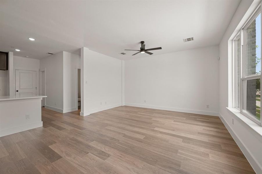 1404 Solterra Blvd-004