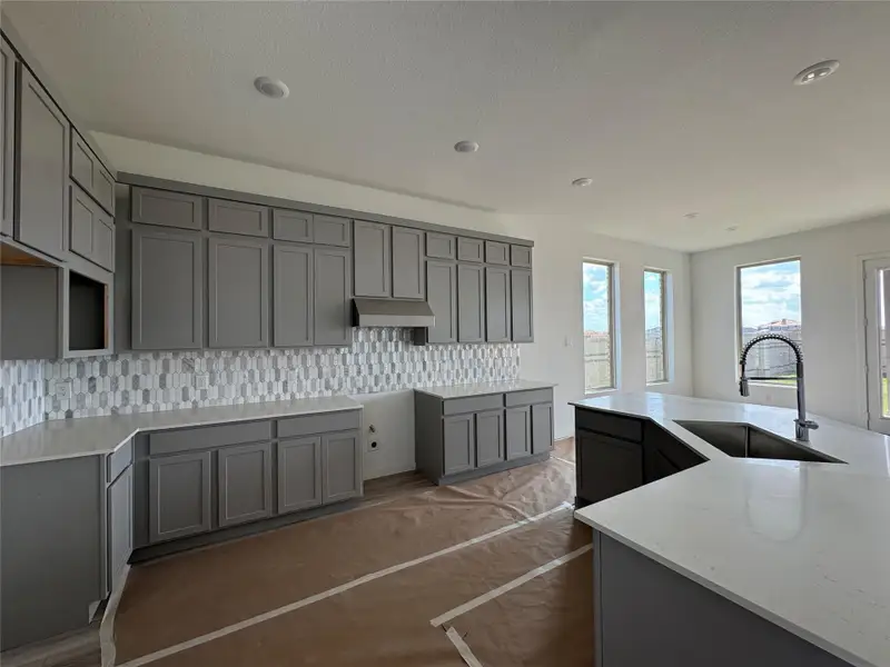 *Not actual home, pictures representative of same floor plan* *Not actual home, pictures representative of same floor plan*